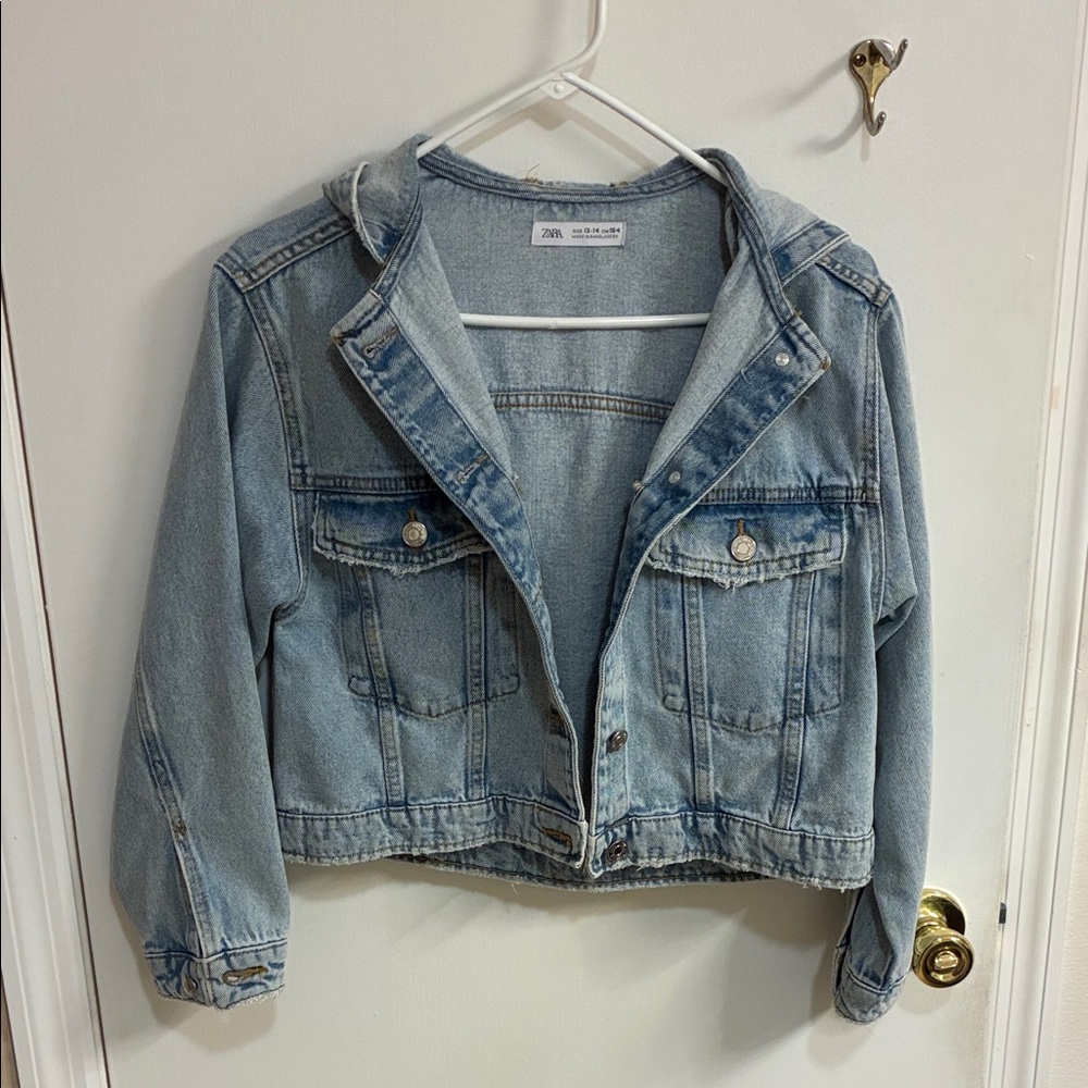Zara Sky Blue Denim Jacket in Sz youth 13-14